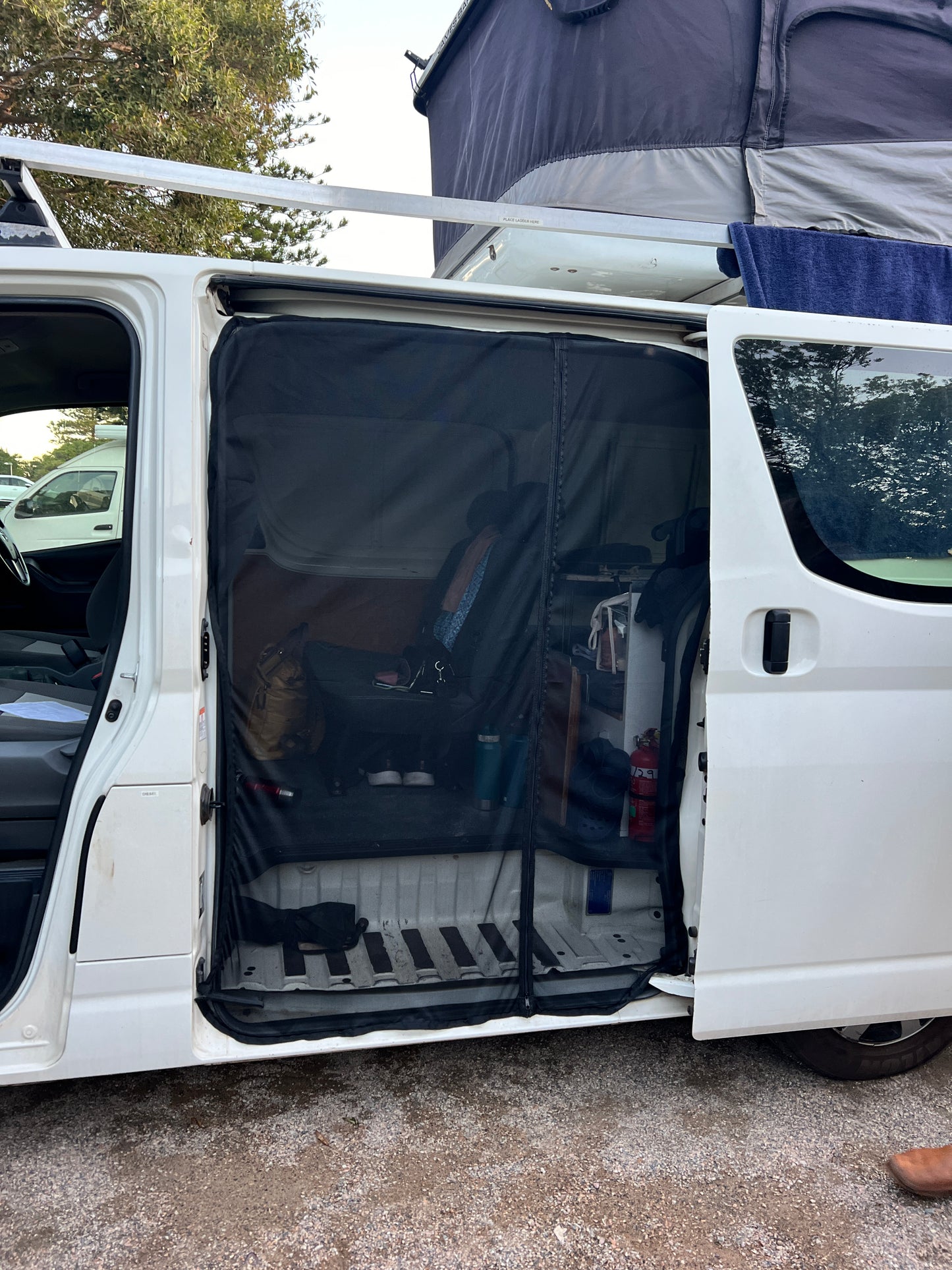 Toyota Hiace S300 - SLIDING Magnetic Fly Screen