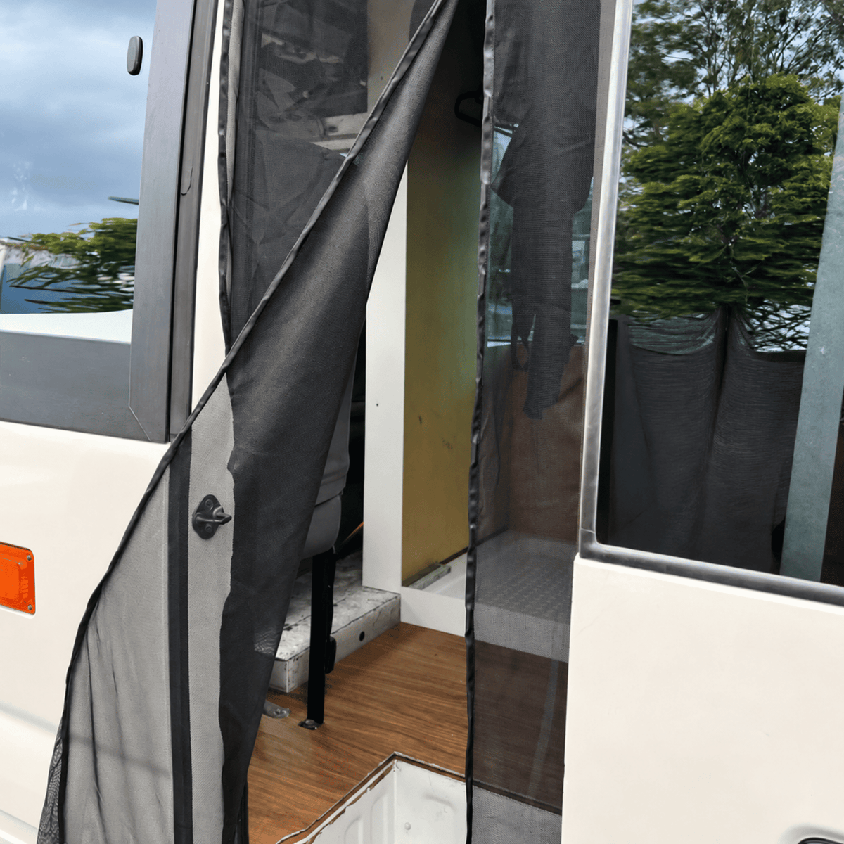Magnetische Fliegengitter für Transporter – groß