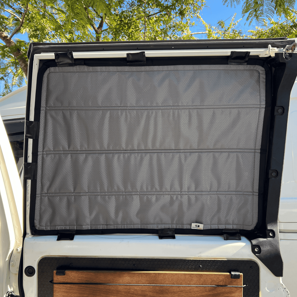 Iveco Daily 2015-2023 - Puertas traseras (juego) - Hecho en Australia 🇦🇺