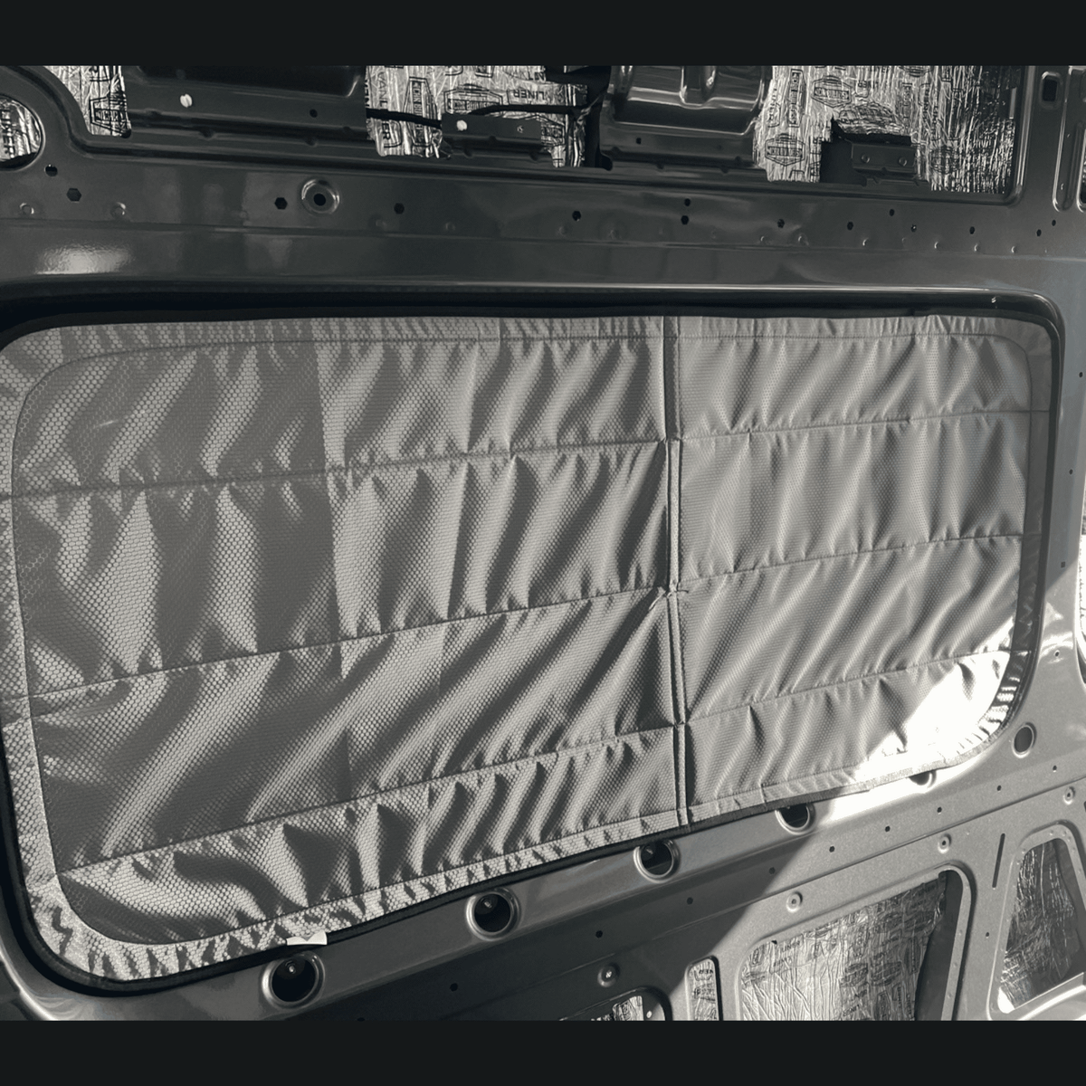 VW Crafter Schiebetürfensterabdeckung (Beifahrerseite/Fahrerseite)